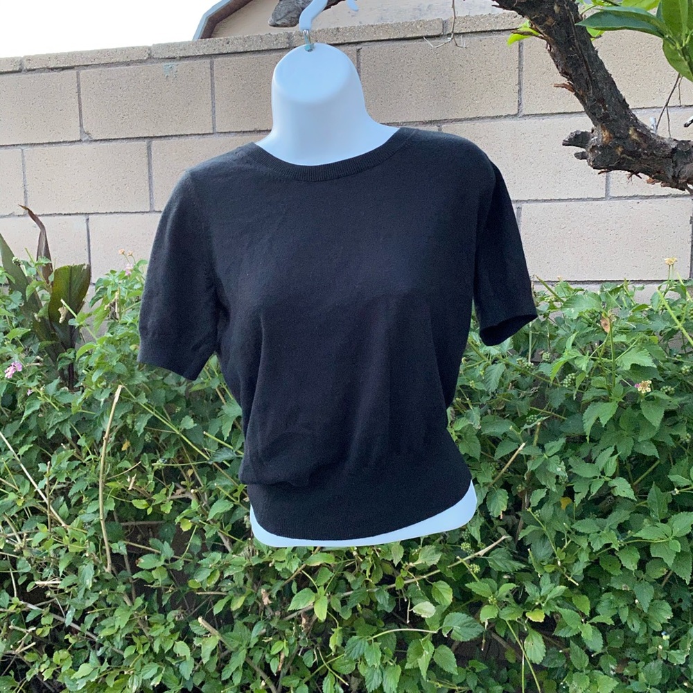 Banana Republic black top.